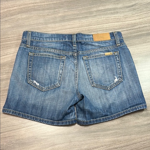 Joe’s Samara Women’s Denim Shorts Medium Wash Distressed 5” Inseam Size 27 - Picture 2 of 6